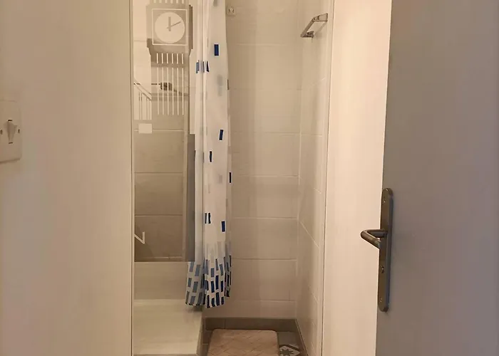 Renove Narbonne, A 100m De La Plage, Avec Terrasse Et Parking Prive, Climatisation Incluse - Fr-1-619-132 דירה *